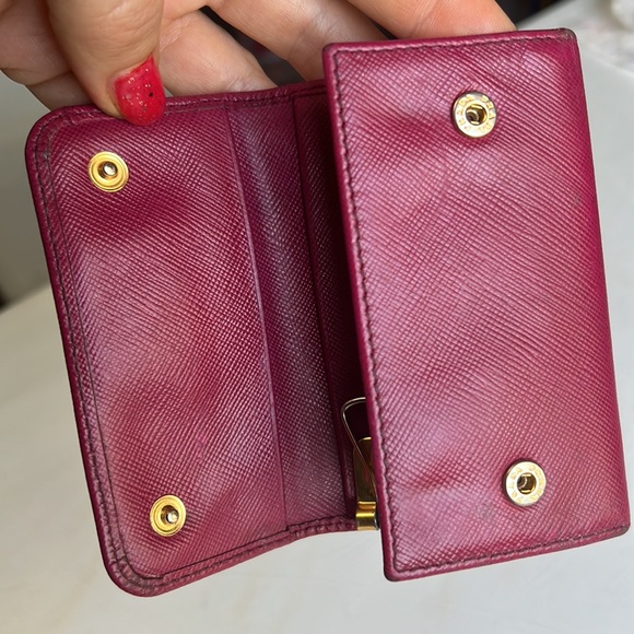 Auth. PRADA Gather Leather 6 Ring Key Case Wallet Pink Gold Tone Hardware Logo - Picture 9 of 17